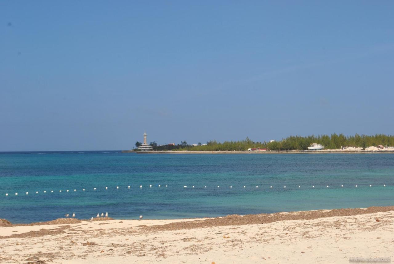 Appartement Tropical Hideaway à Nassau Extérieur photo